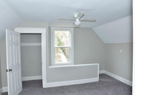 2039 Baltimore Ave, Cincinnati, OH 45225 photo 11