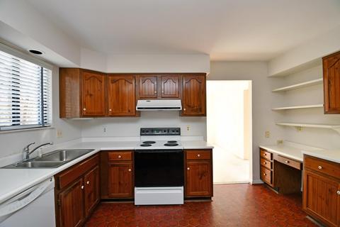4271 Peppermill Ln, Blue Ash, OH 45242 photo 8