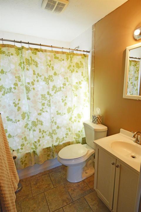 4351 Beechmont Dr, Cincinnati, OH 45244 photo 9
