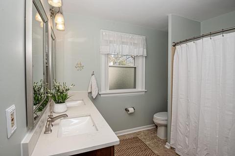 1004 Crest Cir, Cincinnati, OH 45208 photo 23