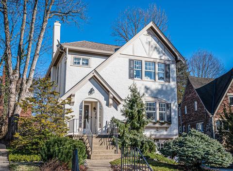 1004 Crest Cir, Cincinnati, OH 45208 photo 2