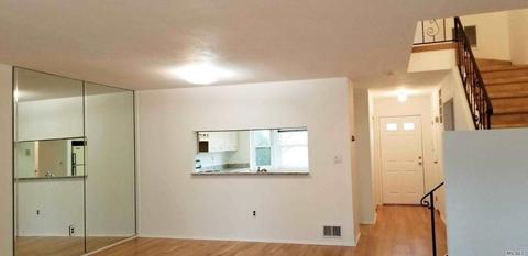 543 Forestedge Dr, Cincinnati, OH 45255 photo 5
