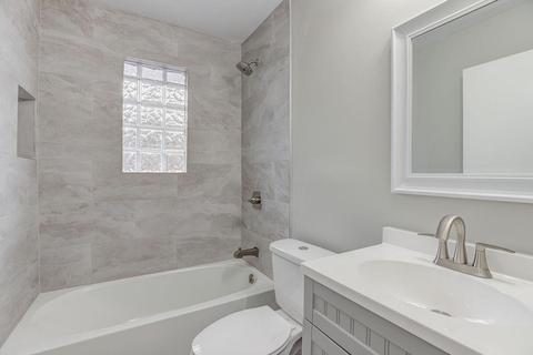 263 Riddle Rd, Woodlawn, OH 45215 photo 11