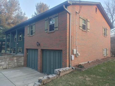 887 Locust Corner Rd, Cincinnati, OH 45245 photo 9