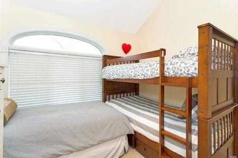 887 Locust Corner Rd, Cincinnati, OH 45245 photo 32