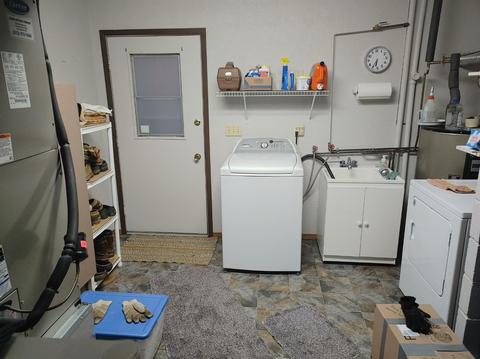 887 Locust Corner Rd, Cincinnati, OH 45245 photo 42