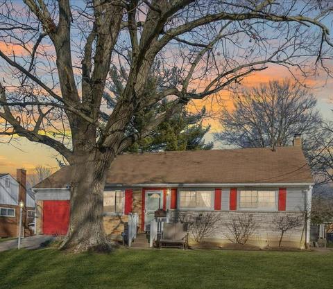 8750 Constance Ln, Cincinnati, OH 45231 photo 1
