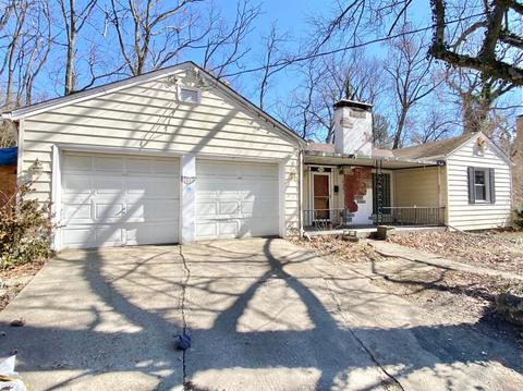 2946 Hoadly Ct, Cincinnati, OH 45211 photo 1