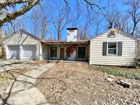 2946 Hoadly Ct, Cincinnati, OH 45211 photo 2