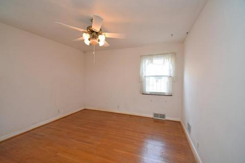 1674 Cedar Ave, Cincinnati, OH 45224 photo 18