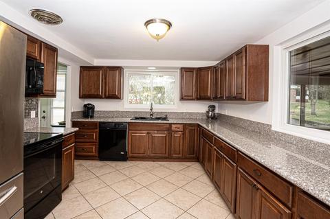 3470 Edgeview Dr, Cincinnati, OH 45213 photo 13