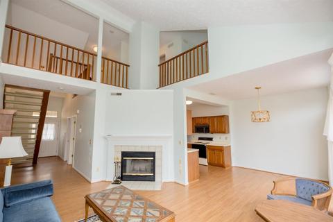 5584 Regimental Pl, Cincinnati, OH 45239 photo 4