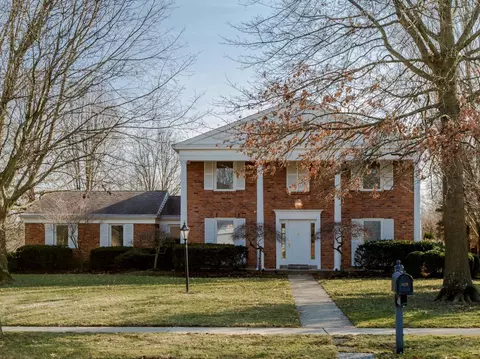 8275 Millview Dr, Cincinnati, OH 45249 photo 2