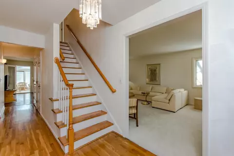 8275 Millview Dr, Cincinnati, OH 45249 photo 3