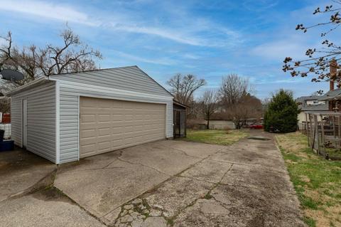 3449 Mcfadden Ave, Cincinnati, OH 45211 photo 4