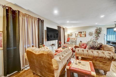 797 Holyoke Dr, Forest Park, OH 45240 photo 6