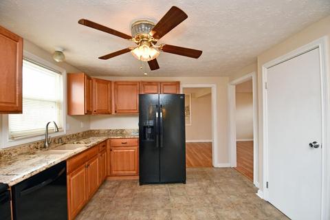 11255 Lodgeview Ct, Forest Park, OH 45240 photo 13