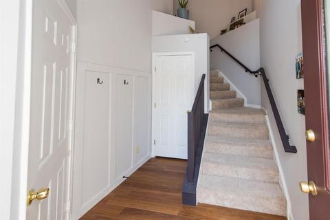 684 Bridle Path, Cincinnati, OH 45231 photo 4