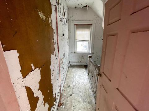 1258 Bates Ave, Cincinnati, OH 45225 photo 35