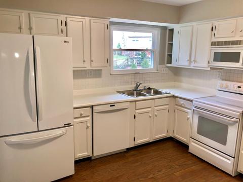 8357 Shadowpoint Ct, Montgomery, OH 45242 photo 10