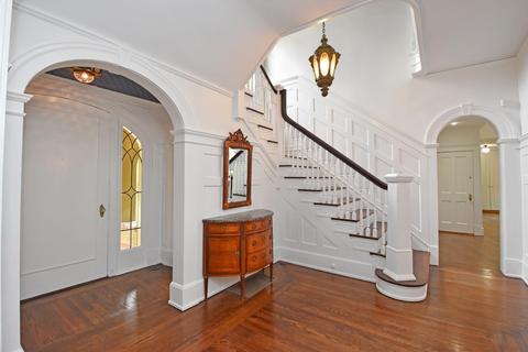 1885 Madison Rd, Cincinnati, OH 45206 photo 4