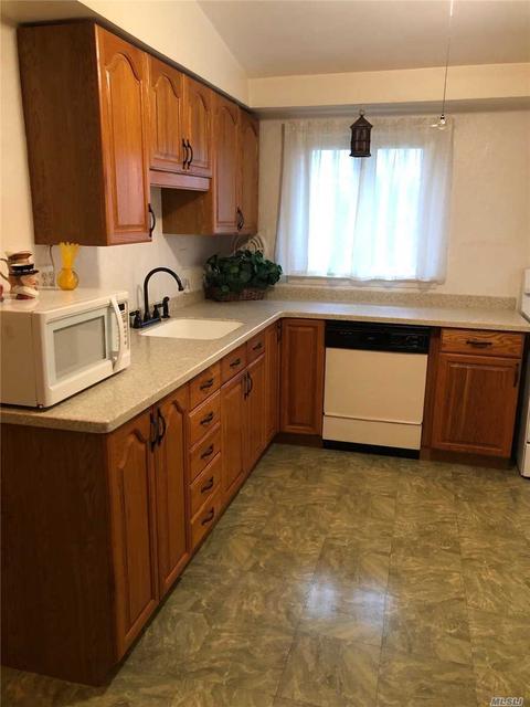 6812 Buckingham Pl, Cincinnati, OH 45277 photo 3