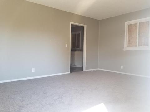 1922 Ashbrook Ln, Cincinnati, OH 45238 photo 2
