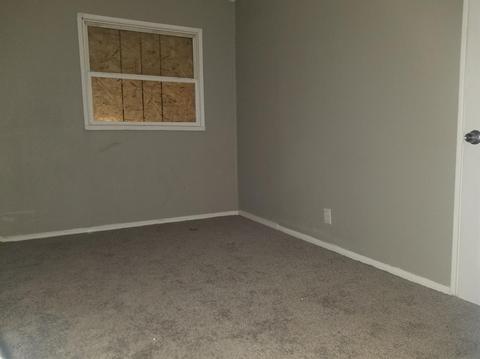 1922 Ashbrook Ln, Cincinnati, OH 45238 photo 12