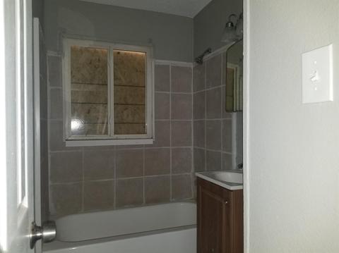 1922 Ashbrook Ln, Cincinnati, OH 45238 photo 9