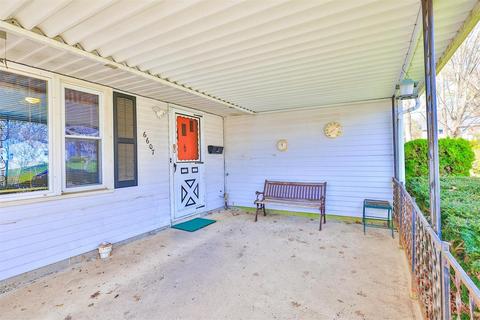 6607 Hialea Ct, Cincinnati, OH 45230 photo 2