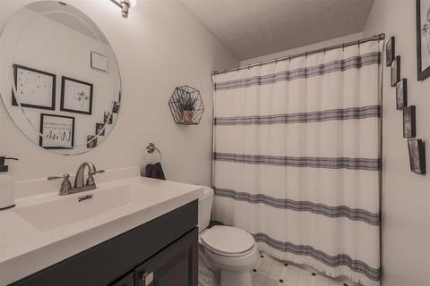12154 Stillwind Dr, Cincinnati, OH 45249 photo 25