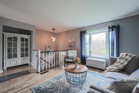 12154 Stillwind Dr, Cincinnati, OH 45249 photo 8