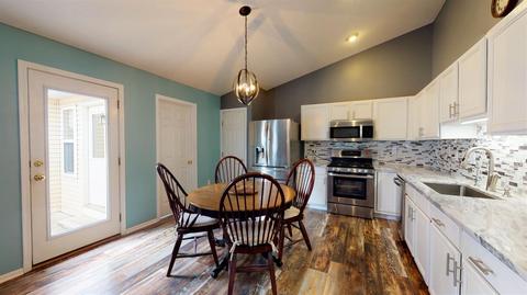 1365 Stableview Cir, Hamilton Township, OH 45039 photo 10