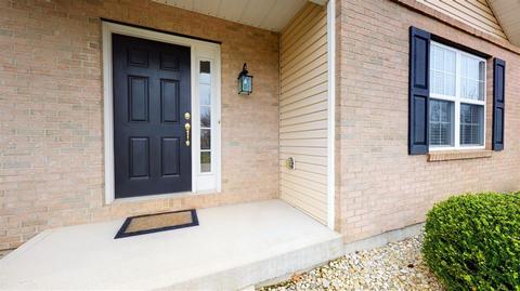 1365 Stableview Cir, Hamilton Township, OH 45039 photo 3
