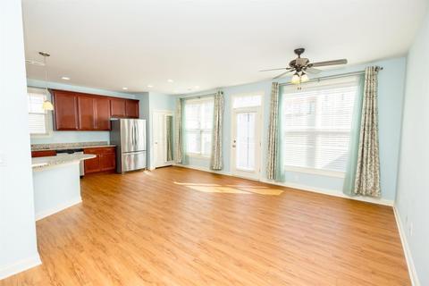 213 Rochelle St, Cincinnati, OH 45219 photo 5