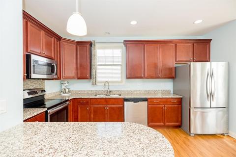 213 Rochelle St, Cincinnati, OH 45219 photo 8