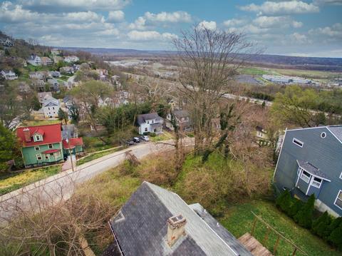 5 Moyer Pl, Cincinnati, OH 45208 photo 2