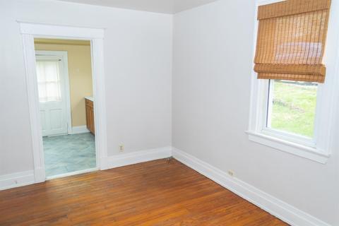 5 Moyer Pl, Cincinnati, OH 45208 photo 11