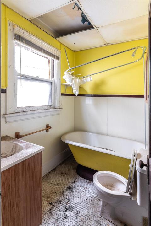 2226 Wheeler St, Cincinnati, OH 45219 photo 6