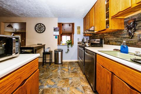 1663 Kemper Rd, Forest Park, OH 45240 photo 7