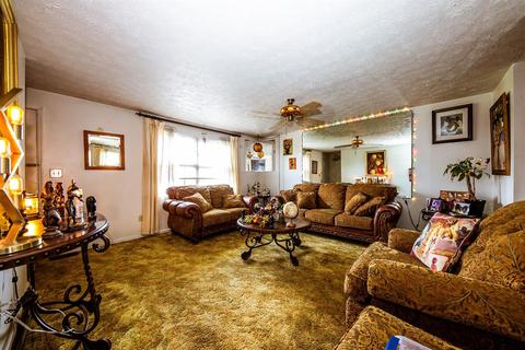 1663 Kemper Rd, Forest Park, OH 45240 photo 4