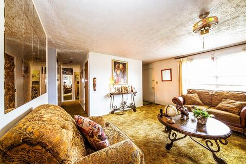 1663 Kemper Rd, Forest Park, OH 45240 photo 3