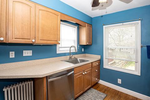 6877 Parkview Dr, Cincinnati, OH 45224 photo 9