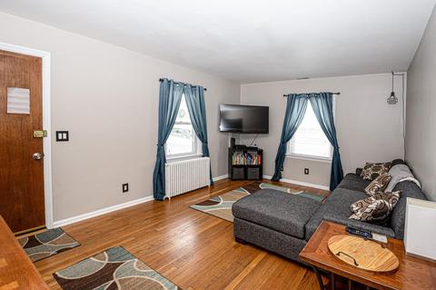 6877 Parkview Dr, Cincinnati, OH 45224 photo 3