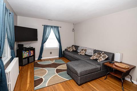 6877 Parkview Dr, Cincinnati, OH 45224 photo 4