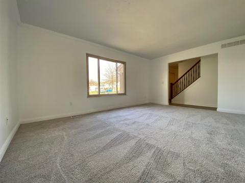9504 Newgate Ln, Cincinnati, OH 45231 photo 5