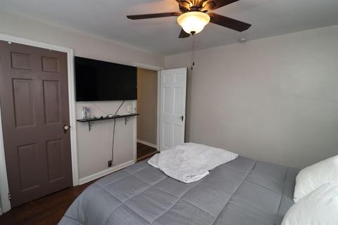 6146 Glade Ave, Cincinnati, OH 45230 photo 14