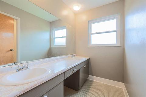 7394 Baywind Dr, Montgomery, OH 45242 photo 32