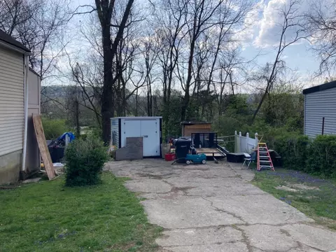 6151 Hillside Ave, Cincinnati, OH 45233 photo 2