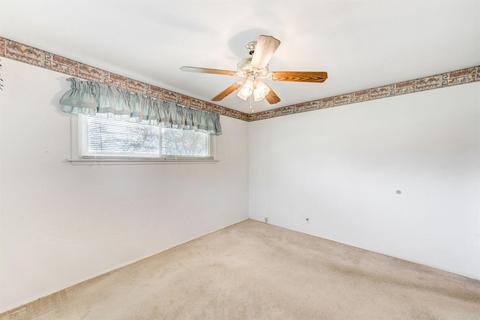 324 Ingram Rd, Greenhills, OH 45218 photo 13
